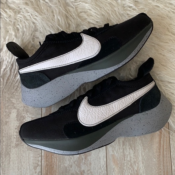 nike moon racer reddit
